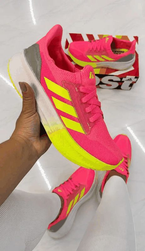 ADIDAS ULTRA BOOST - ROSA/AMARELO