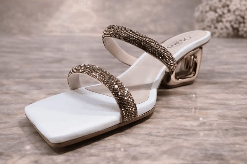 SANDALIA SALTO STRASS - BRANCA