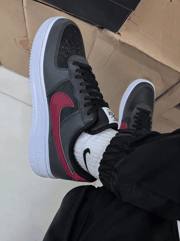 AIR FORCE PREMIUM - GRAFITE/VERMELHO/BCO