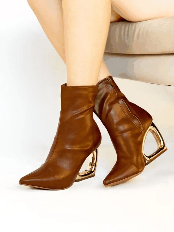 BOTA FEMININA - MARROM