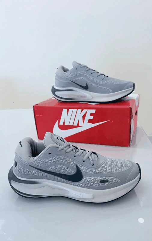 NIKE JOURNEY - GRAFITE/CINZA