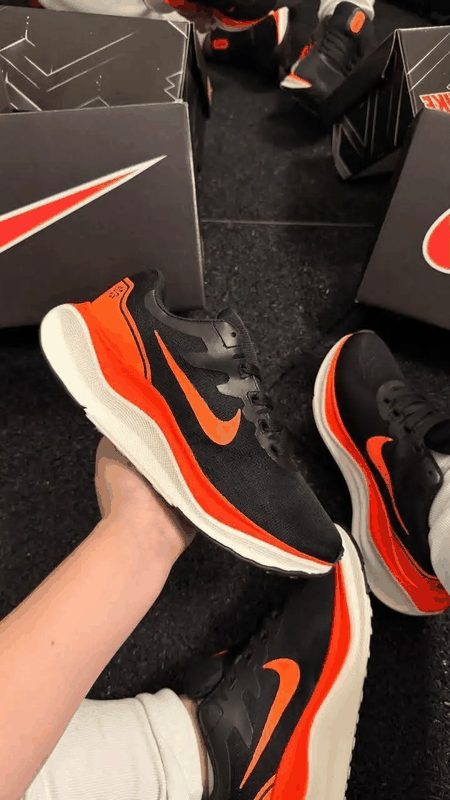 NIKE ESPORTIVO - PRETO/LARANJA/OFF