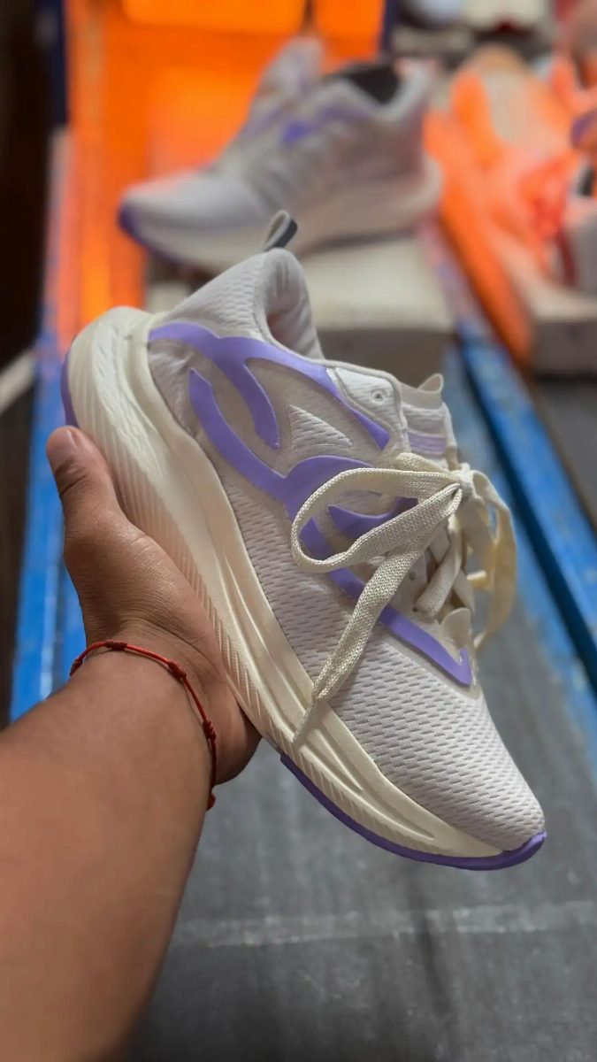 OLYMPIKUS CORRE E.V.A - OFF WHITE/LILÁS