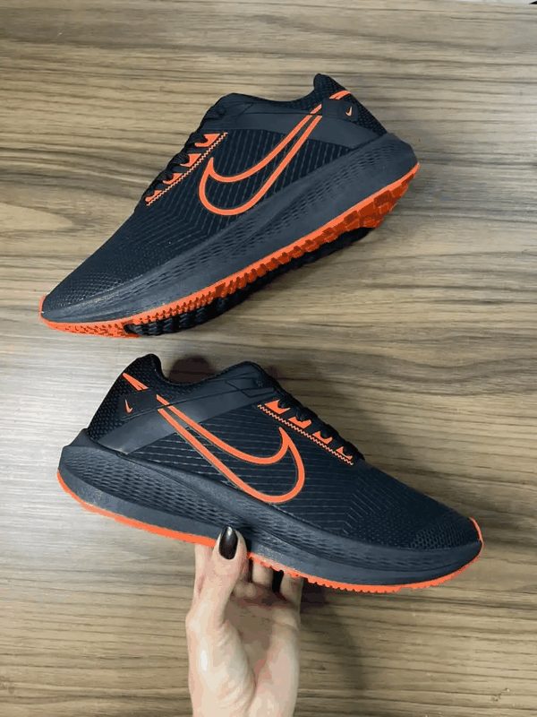 TENIS NIKE PEGASUS - PRETO/P/LARANJA