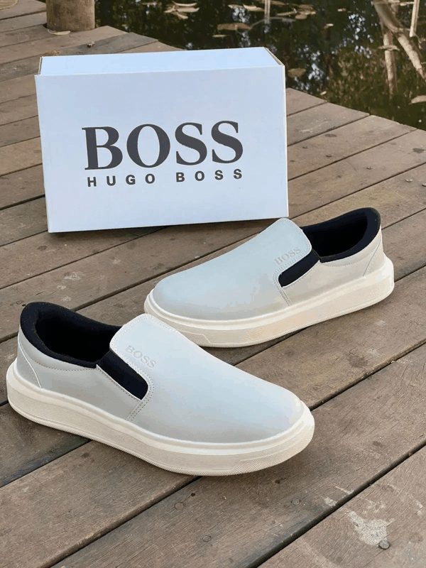 BOSS SLIP ON - BRANCO/OFF