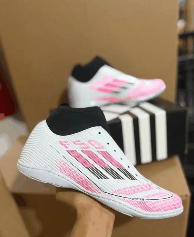 SALÃO BOTINHA ADIDAS - BRANCO/ROSA