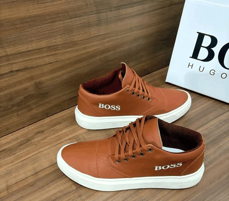 HUGO BOSS CASUAL - CARAMELO/BRANCO