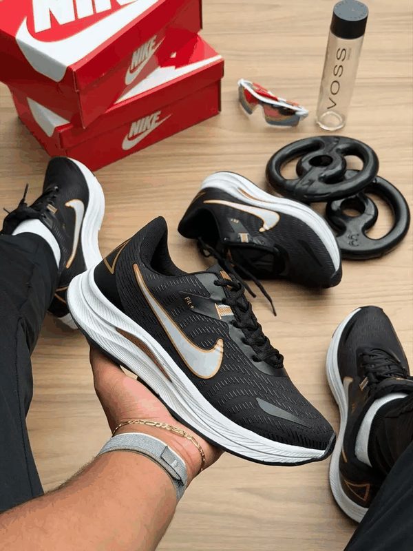 NIKE FIT PLUS - PRETO/BCO/OURO