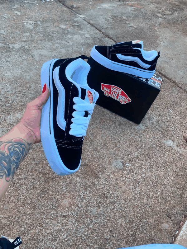 VANS KNU CAMURÇA - PTO/BCO/BCO