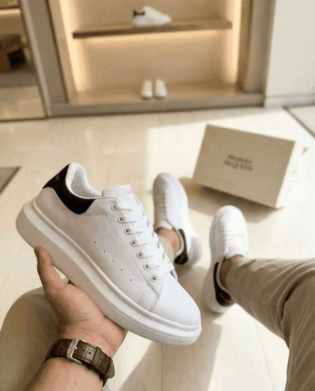 TENIS MCQUEEN - BRANCO/PTO