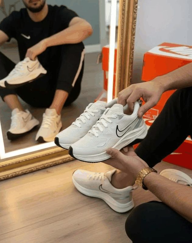 NIKE ZOOM X - CREME