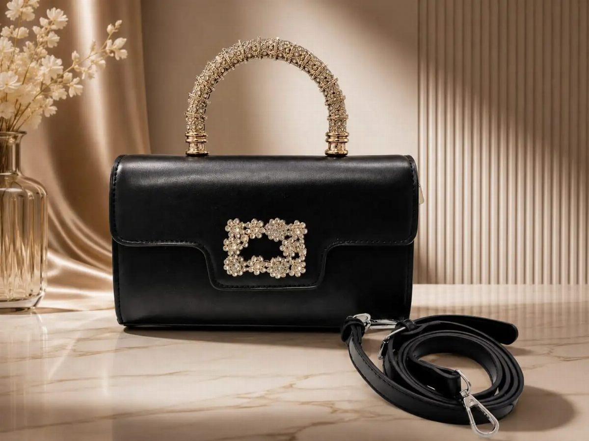 BOLSA FEMININA PEDRINHAS - PRETA