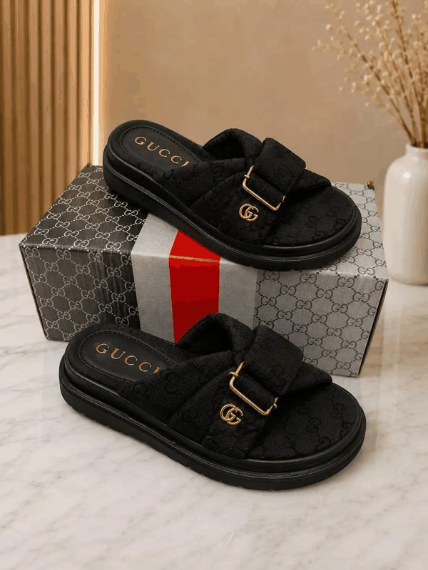 SANDÁLIA GUCCI FIVELA - PRETO