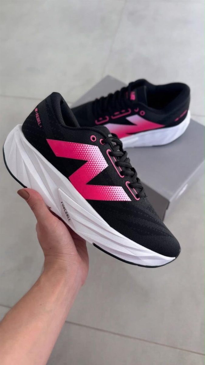 NEW BALANCE REBEL FC - PRETO/ROSA/BCO