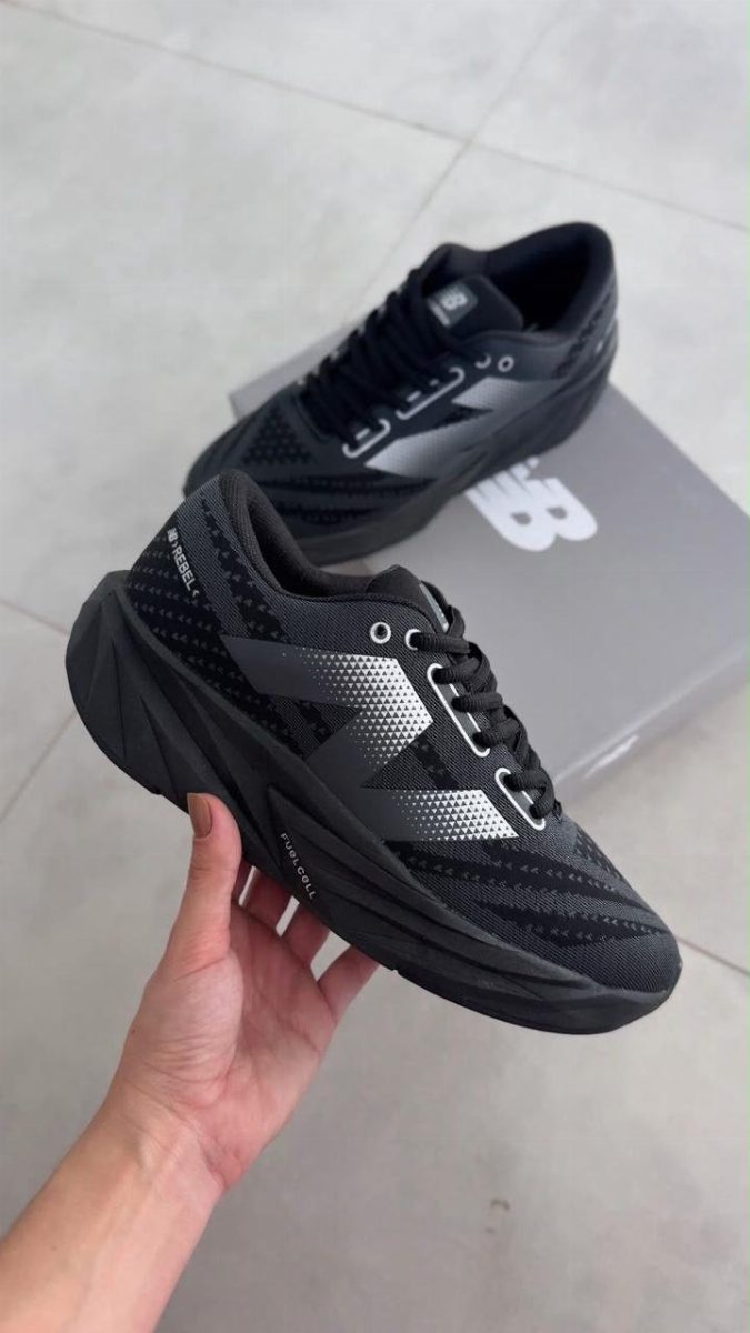 NEW BALANCE REBEL FC - PRETO/BRANCO/PTO