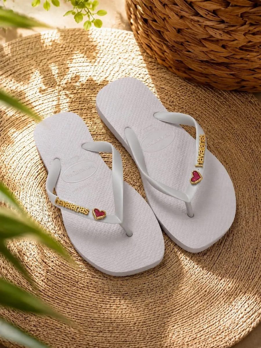 SANDALIA HAVAIANAS CORAÇÃO - BRANCO/OURO/VERMELHO