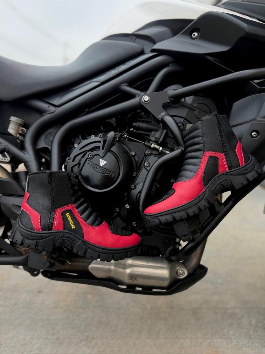 BOTA CAT 07 - PTO/VERMELHO