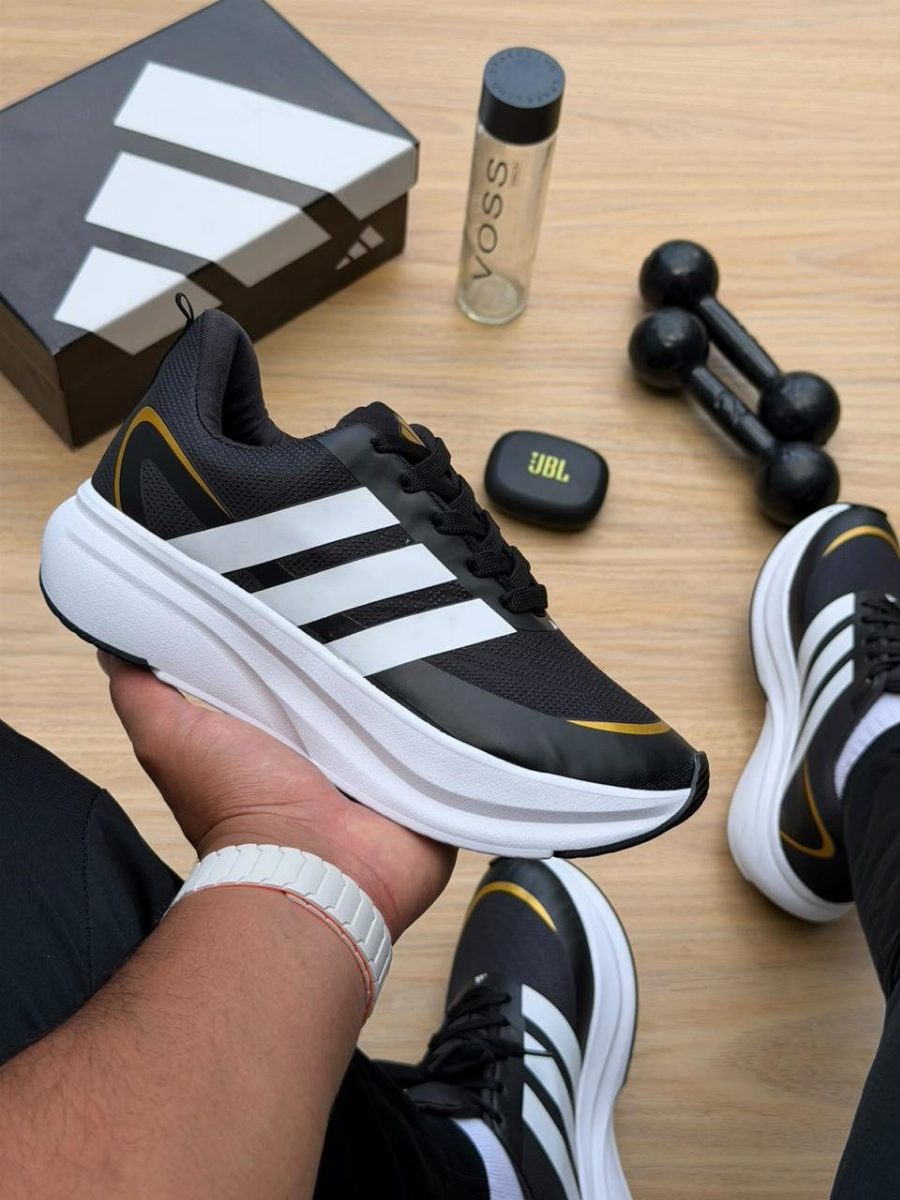 ADIDAS SUPER NOVA - PRETO/OURO/BRANCO