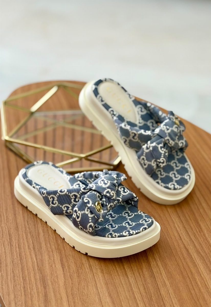 SANDALIA GUCCI LAÇO - MARINHO/BRANCO
