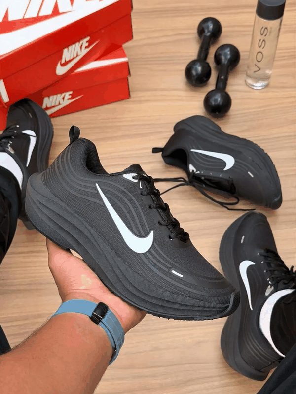 NIKE VOMERO PLUS - PTO/PTO