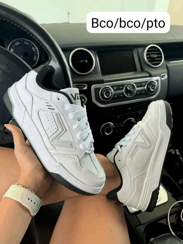 SAPATÊNIS VANS PREMIUM - BRANCO/BRANCO/PRETO