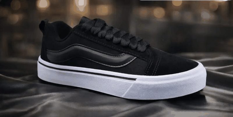 VANS KNU PREMIUM - PRETO/PRETO/BRANCO