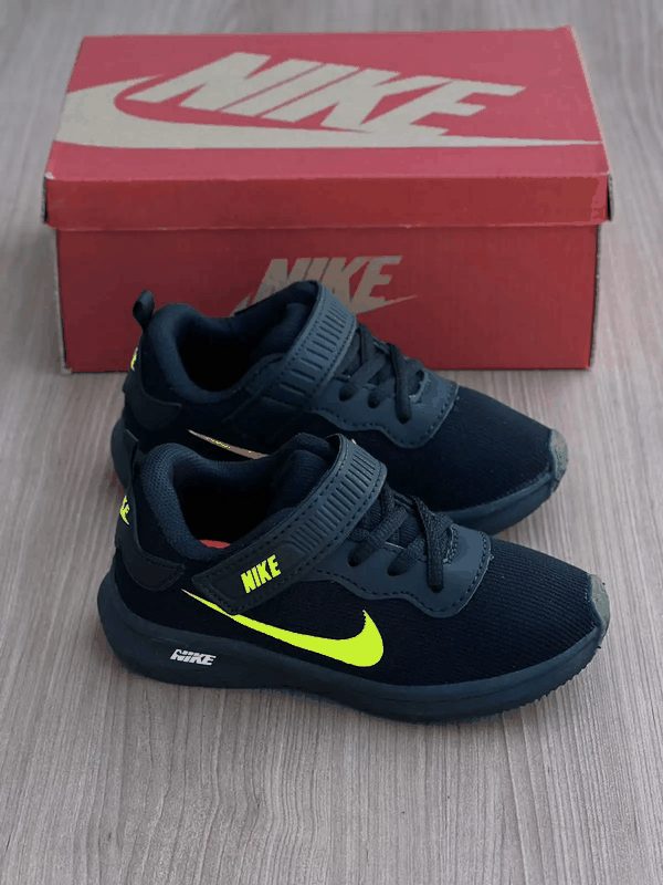 NIKE INFANTIL VELCRO - PTO/PTO/LIMÃO
